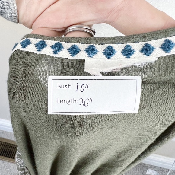 Knox Rose Embroidered Boho Sleeveless Top - Picture 6 of 7